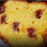 Bolo de Milho de Latinha Sem Farinha com Recheio de Goiabada: Simplesmente Irresistível!