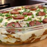 Batata Recheada de Forno com Molho à Bolonhesa e Molho Branco: Uma Delícia de Sabor e Sustância