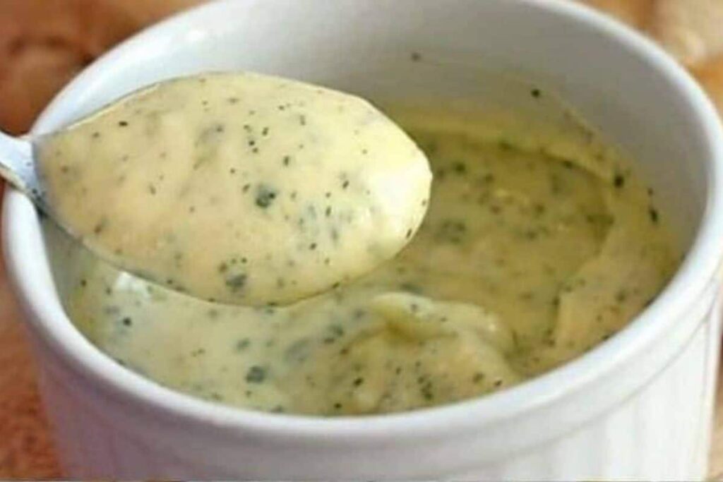 O Segredo do Sabor: Receita de Creme de Alho Fácil e Delicioso