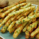 Quando tiver 3 batatas, prepare esta receita! É mais gostosa do que carne!