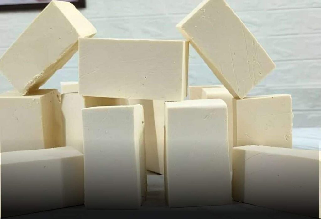 Sabão em barra com 3 ingredientes: Fácil de preparar e super econômico!