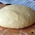 Massa de Pizza Caseira Fácil: faça você mesma a pizza perfeita!