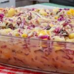 Salada Tropical com Repolho Agridoce: Uma Explosão de Sabores e Cores