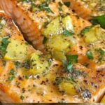 Filé de Salmão Assado com Alho, Limão, Mel e Mostarda: Uma Receita Prática e Deliciosa