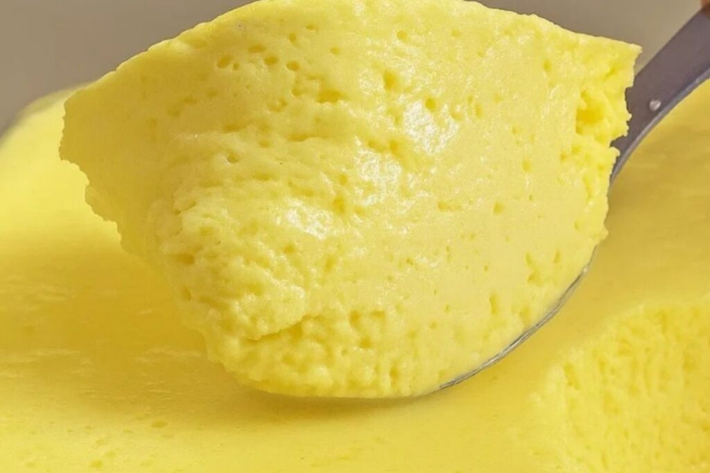 Sobremesa de Abacaxi Cremosa: Uma Delícia Refrescante para Todas as Ocasiões