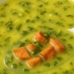 Caldo Verde Especial da Vovó Palmirinha: Uma Receita Aconchegante e Irresistível