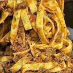 Macarrão Talharim à Bolonhesa: Uma Receita Irresistível para Reunir a Família