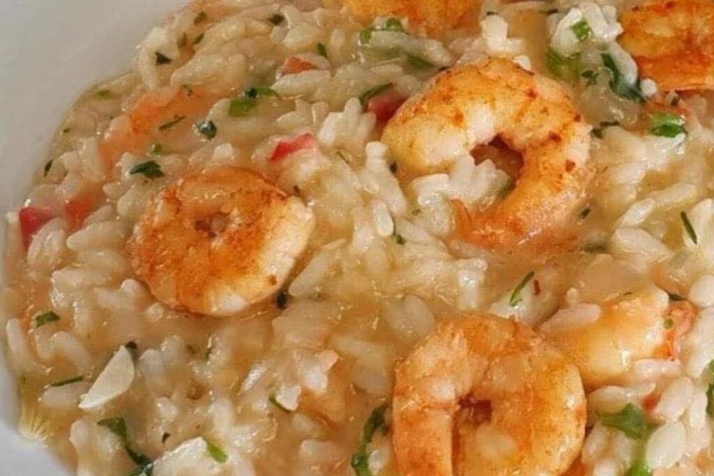 Risoto de Camarão: Uma Receita Sofisticada e Muito Fácil de Fazer