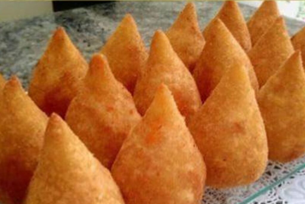 Coxinha com Massa de Batata: A Delícia que Derrete na Boca