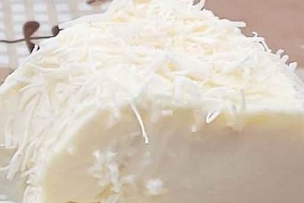Pudim de Coco Sensacional – Uma Sobremesa que Derrete na Boca e Fica na Memória