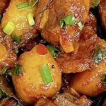 Costela Bovina com Batatas ao Molho: sabor de comida de verdade