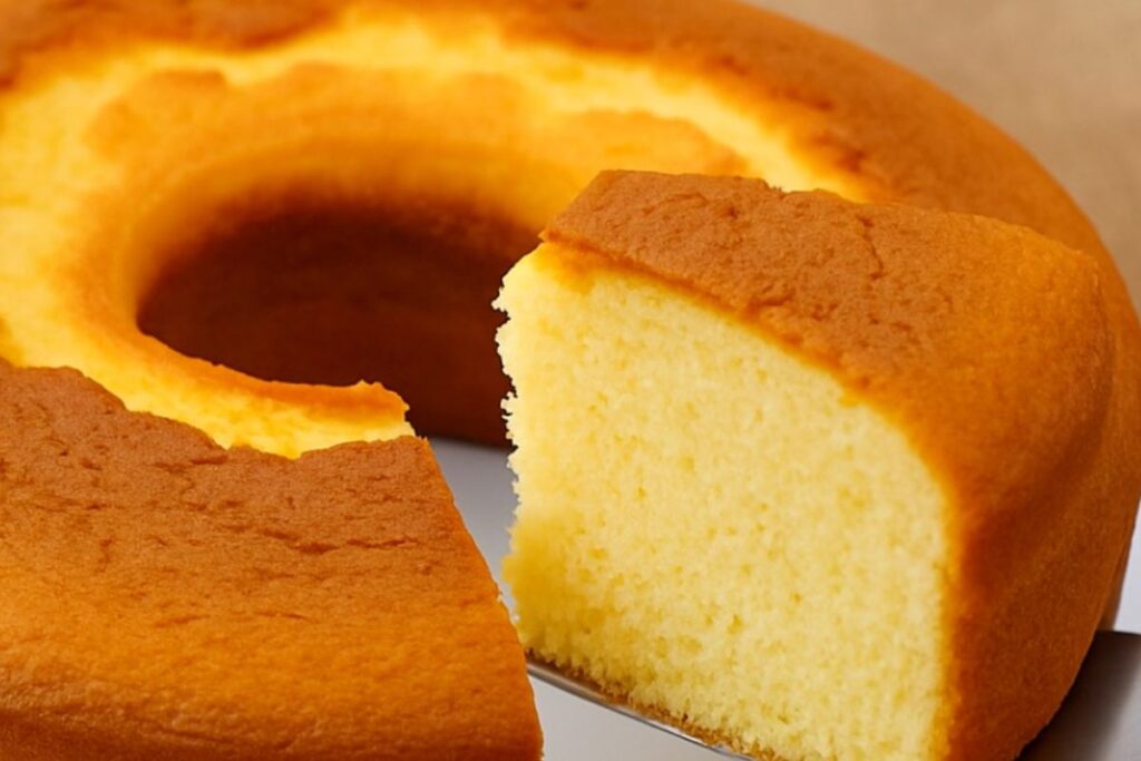 Bolo Moça de Maizena com 3 Ingredientes: O Queridinho das Tardes Apressadas
