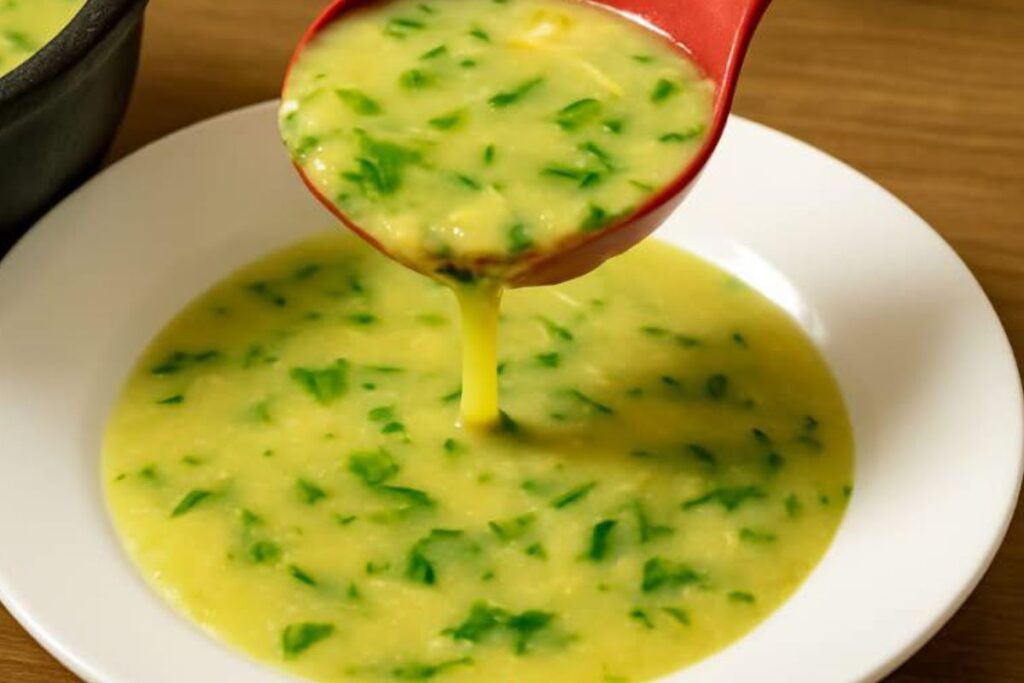 Sopa de Fubá com Couve: conforto e sabor em cada colher