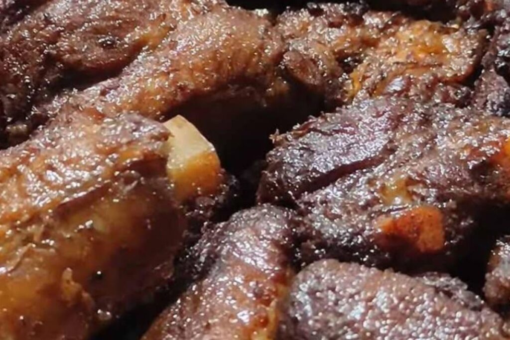 Costelinha de Porco Douradinha e Suculenta: o prato que conquista pelo cheiro e apaixona pelo sabor