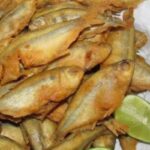 Lambari Frito com Arroz de Tomate: Sabor Caipira com Jeitinho de Beira de Rio