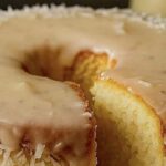 Bolo Gelado de Coco com Leite Condensado – Cremoso, Refrescante e Irresistível