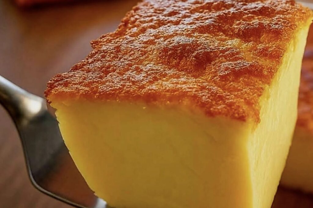 Bolo Cremoso de Leite Condensado e Coco: Um Encanto de Sabor na Sua Mesa