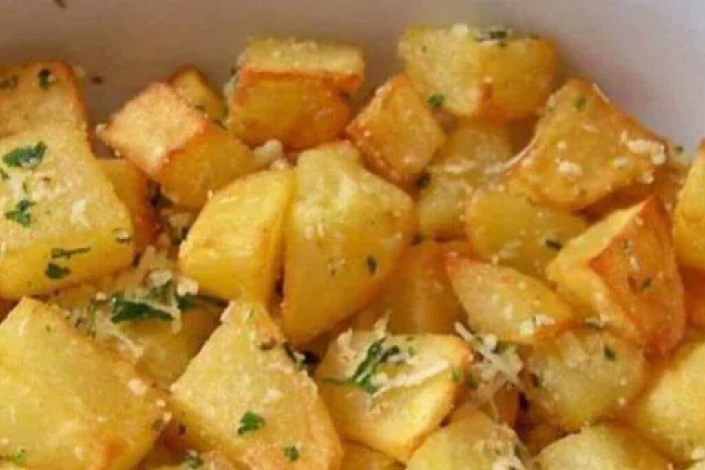 Batata Sauté Douradinha e Saborosa: Receita Clássica que Transforma Qualquer Refeição