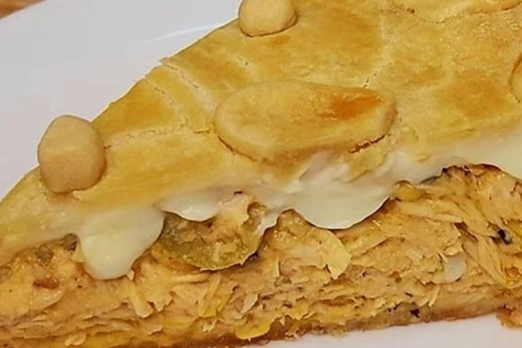 Empadão de Frango com Catupiry: a receita irresistível que vai conquistar sua cozinha