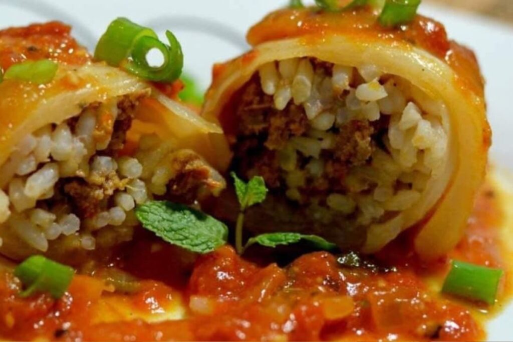 Charuto de Repolho com Carne Moída: Uma Receita Irresistível