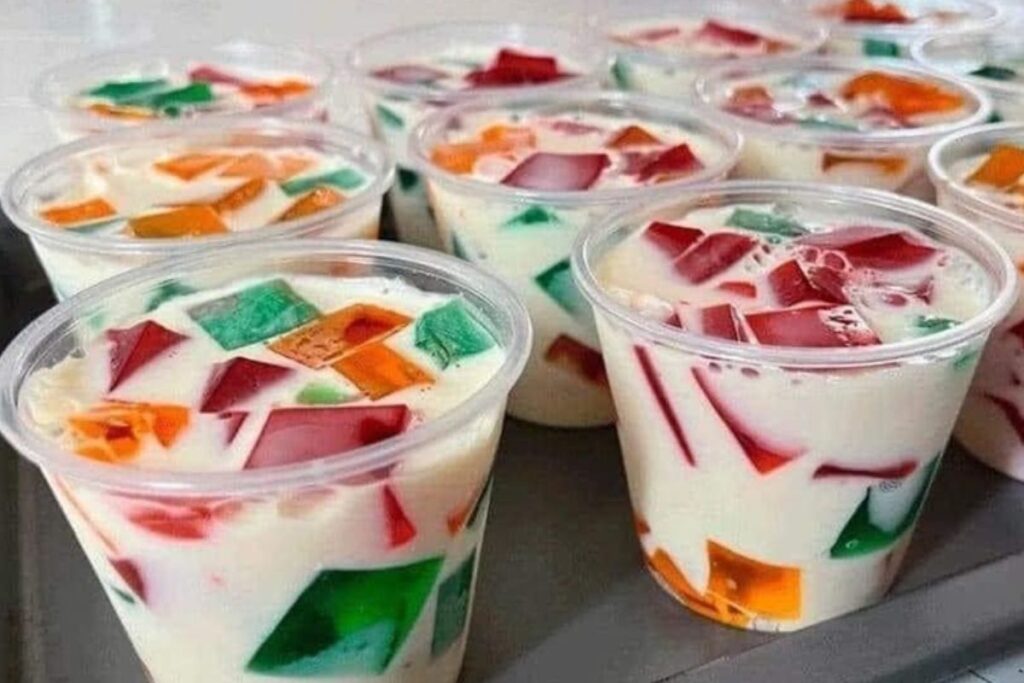 Gelatina em Mosaico: Uma Sobremesa Colorida e Encantadora