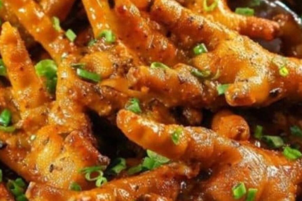 Pé de frango à moda mineira: tradição, sabor e simplicidade